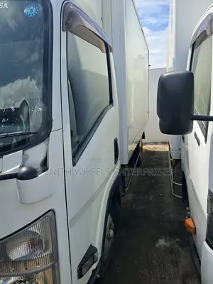 Isuzu Elf Freezer Body