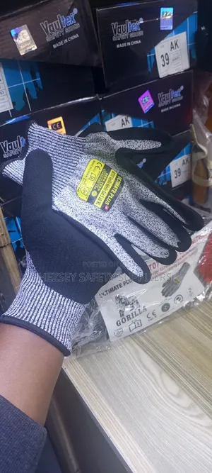 High Quality Gorilla Cut 5 Resistant Gloves