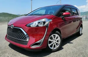 Toyota Sienta 2019 Red