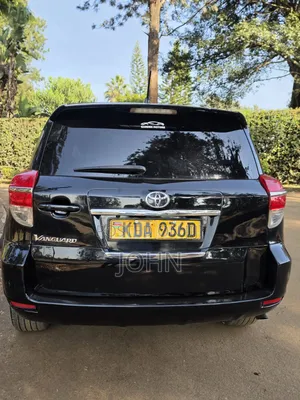 Toyota Vanguard 2013 Black