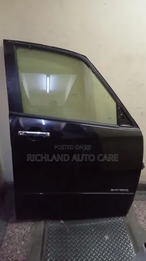 Nissan Serena Gfc27 Front Door RHS