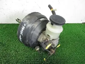 Isuzu Bighorn Brake Booster/Master Cylinder