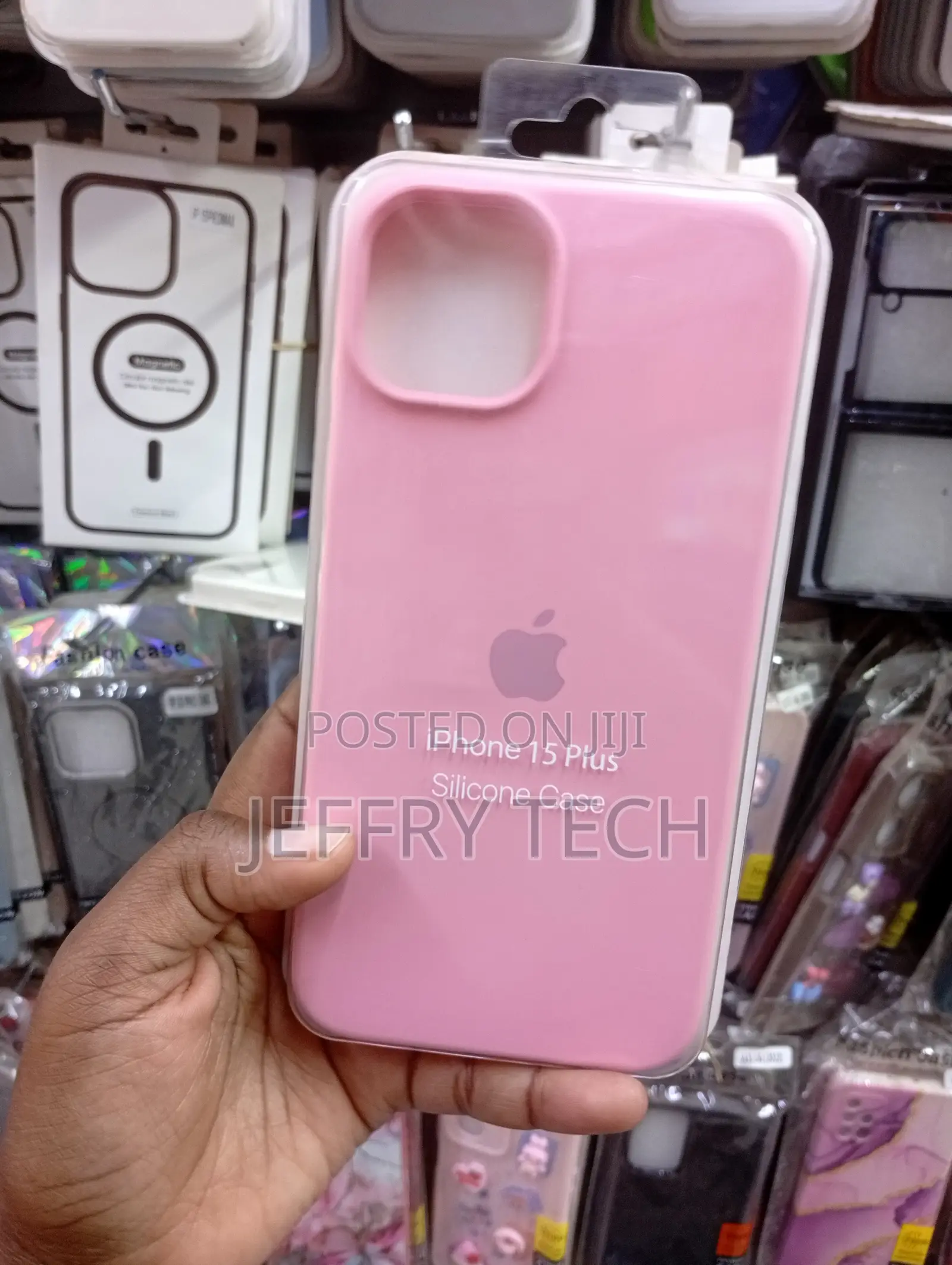 iPhone 15 Plus Soft Pink, Featuring the Apple Logo Case