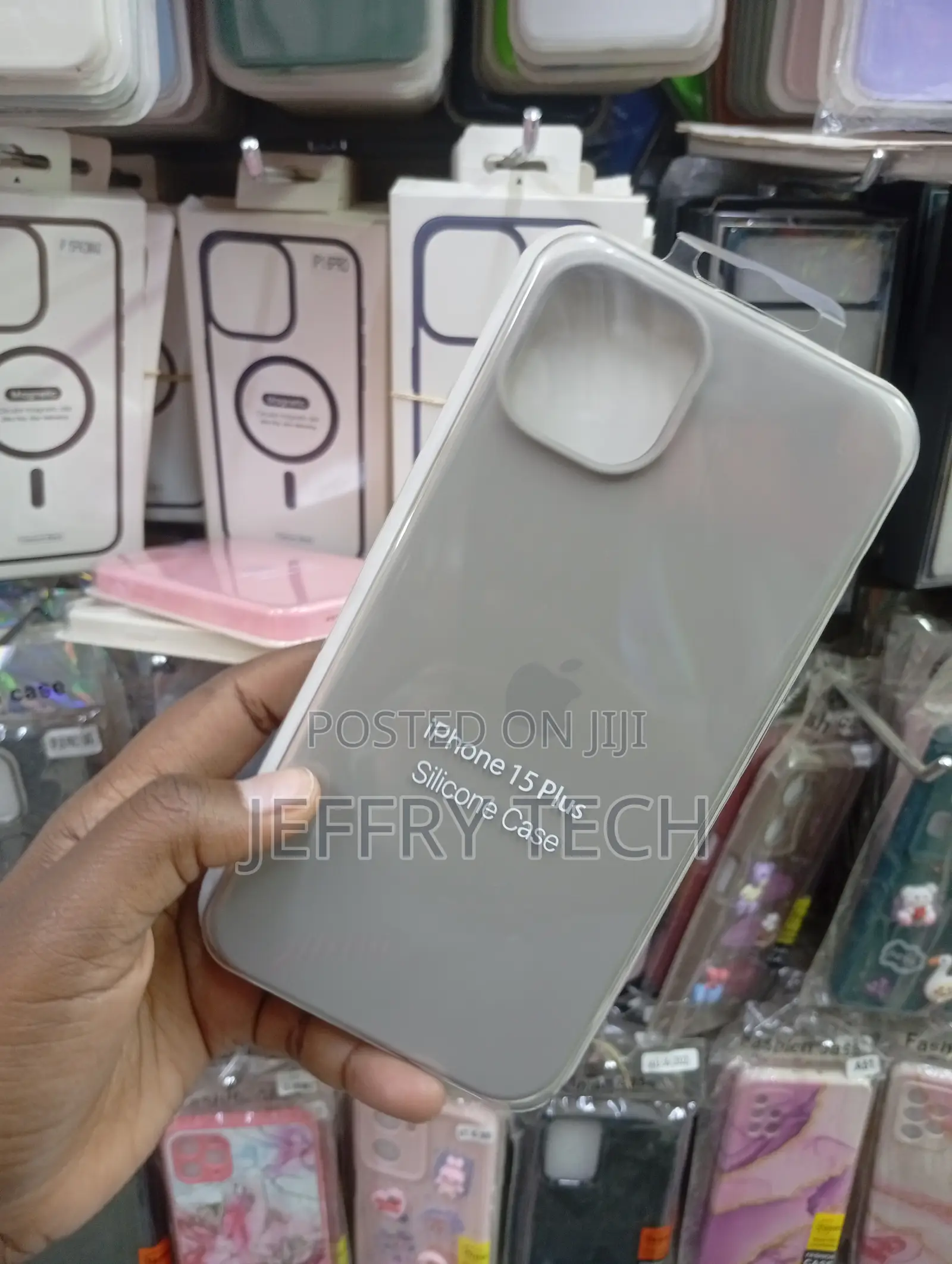 iPhone 15 Plus, Grey Replica Silicone Case