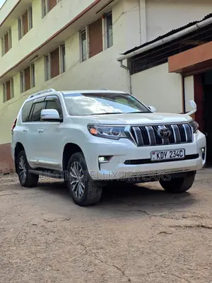 Toyota Land Cruiser Prado 2.7 2019 Pearl