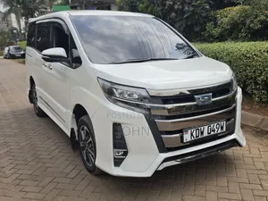 Toyota Noah 2018 White