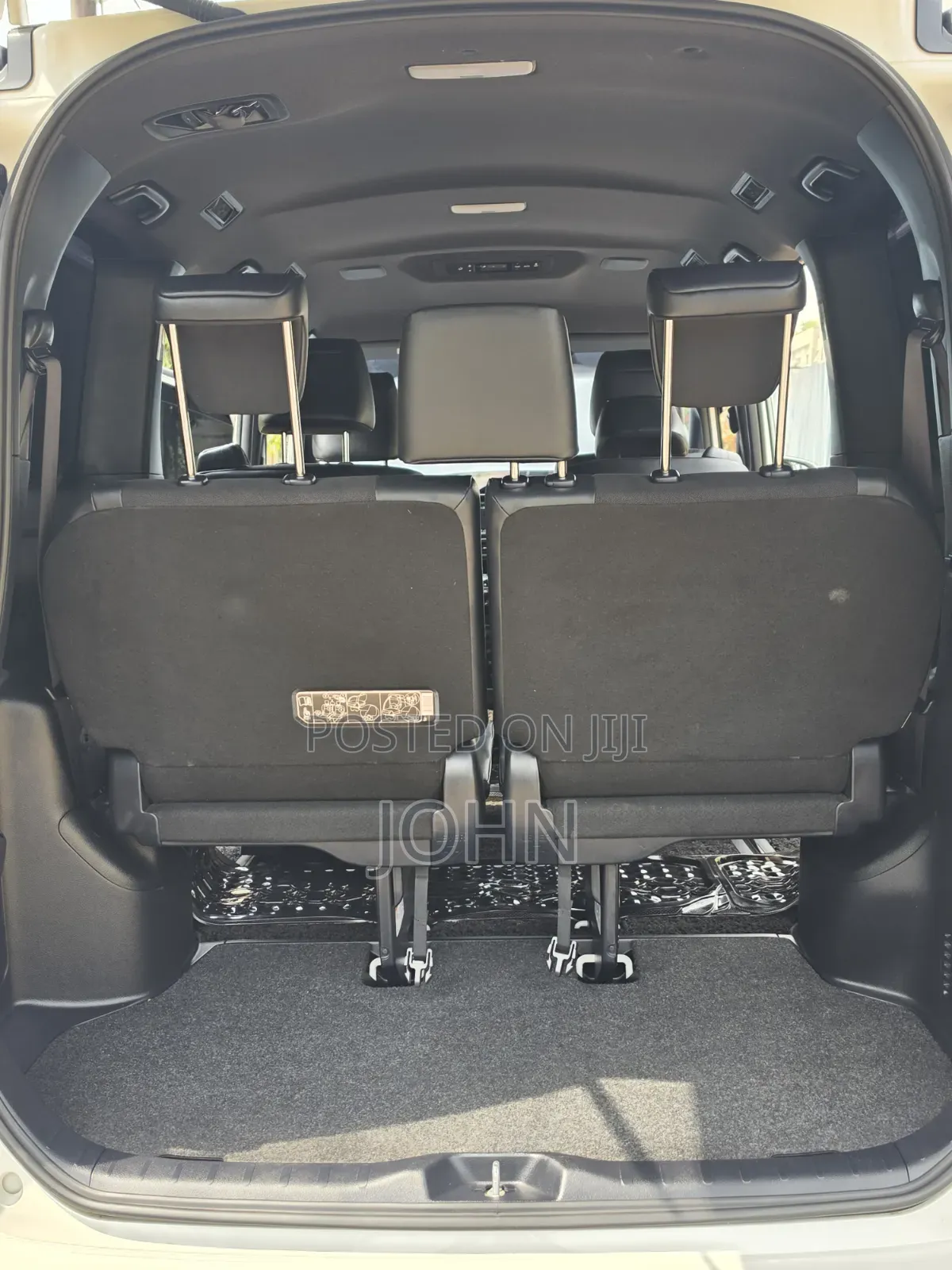 Toyota Noah 2018 White