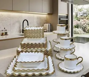 30pcs Stunning 30-Piece Flare Gold Dinner Set! 
