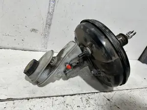 Mazda Bt-50 Brake Booster/Master Cylinder