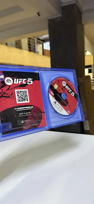 Ufc5 Ps5 Games (Used)