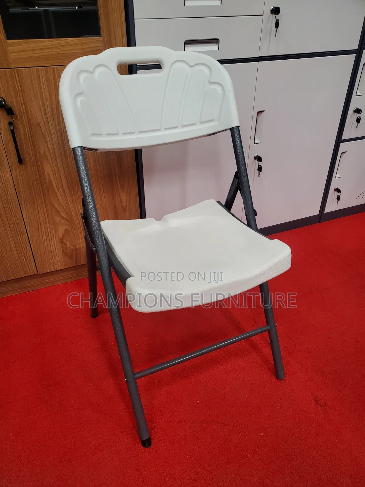 White Foldable Chair