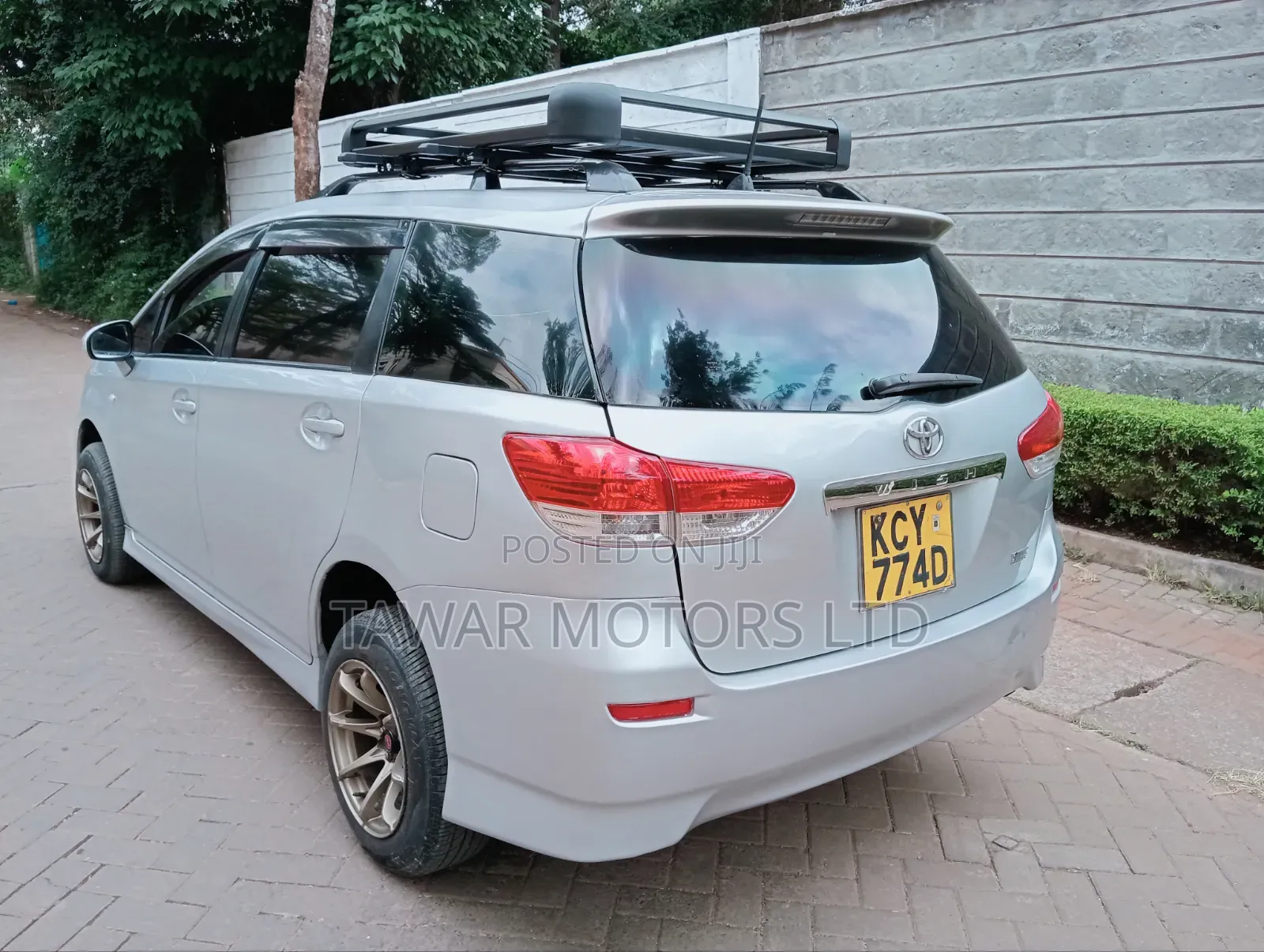 Toyota Wish 2012 Silver