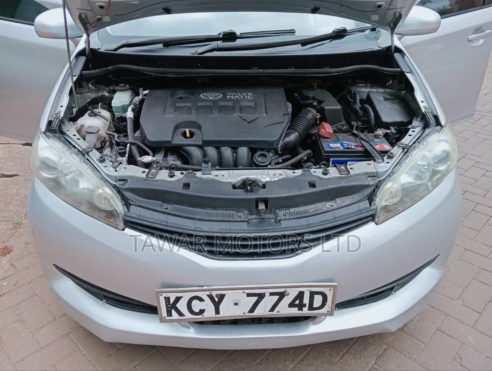 Toyota Wish 2012 Silver