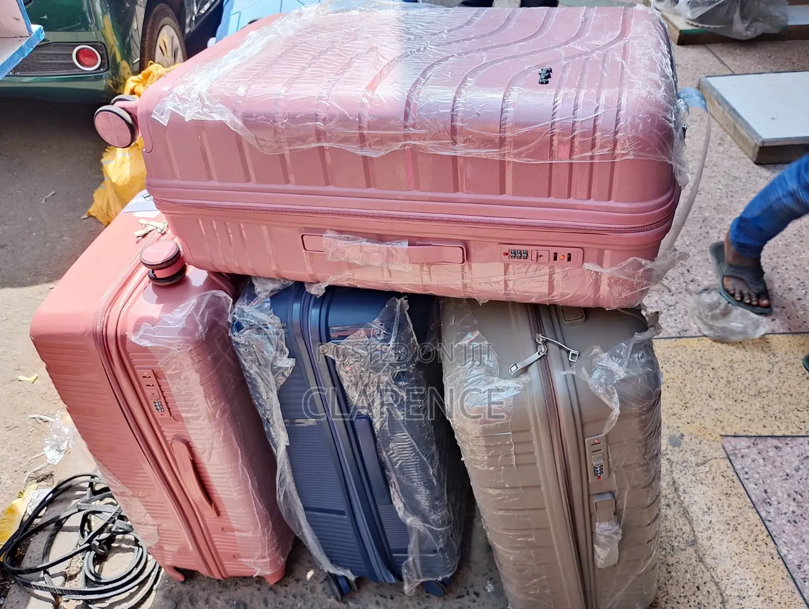 Rubbers Suitcase Unbreakable
