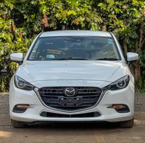 Mazda Axela 2019 White