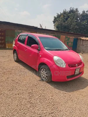 Toyota Passo 2012 Red