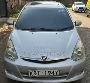 Toyota Wish 2005 Silver