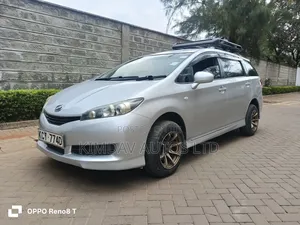 Toyota Wish 2011 Silver