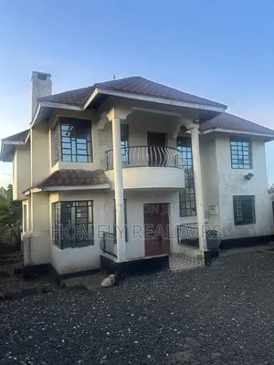 4bdrm Maisonette in Kandisi, Ongata for sale