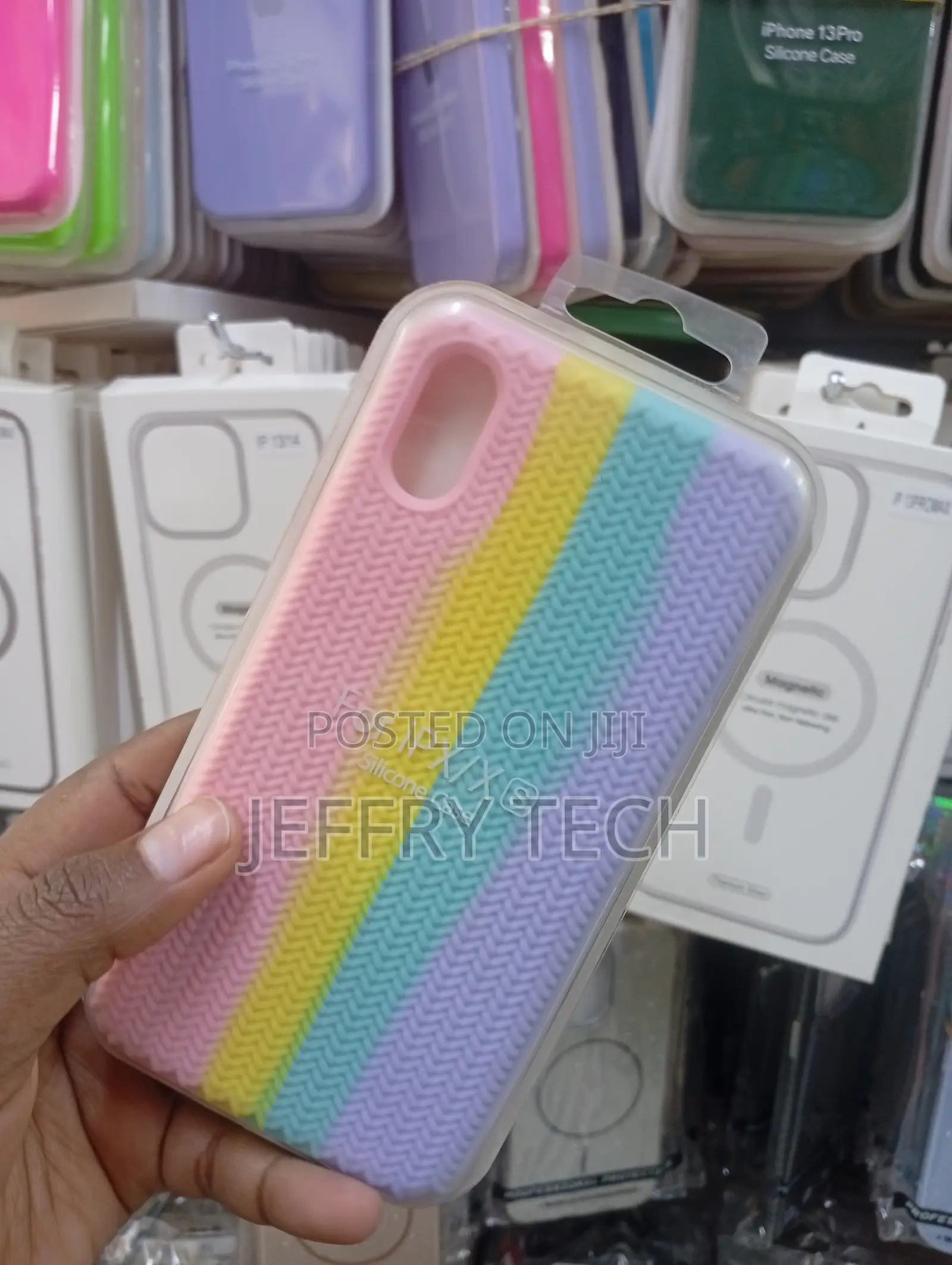 iPhone X/Xs Pastel Chevron-Striped Silicone Case