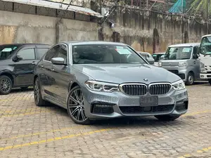 BMW 540i 2019 Gray