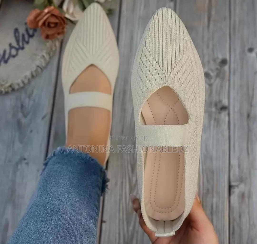 Ladies Comfortable Flat Shoes