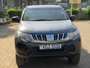 Mitsubishi L200 2015 Gold
