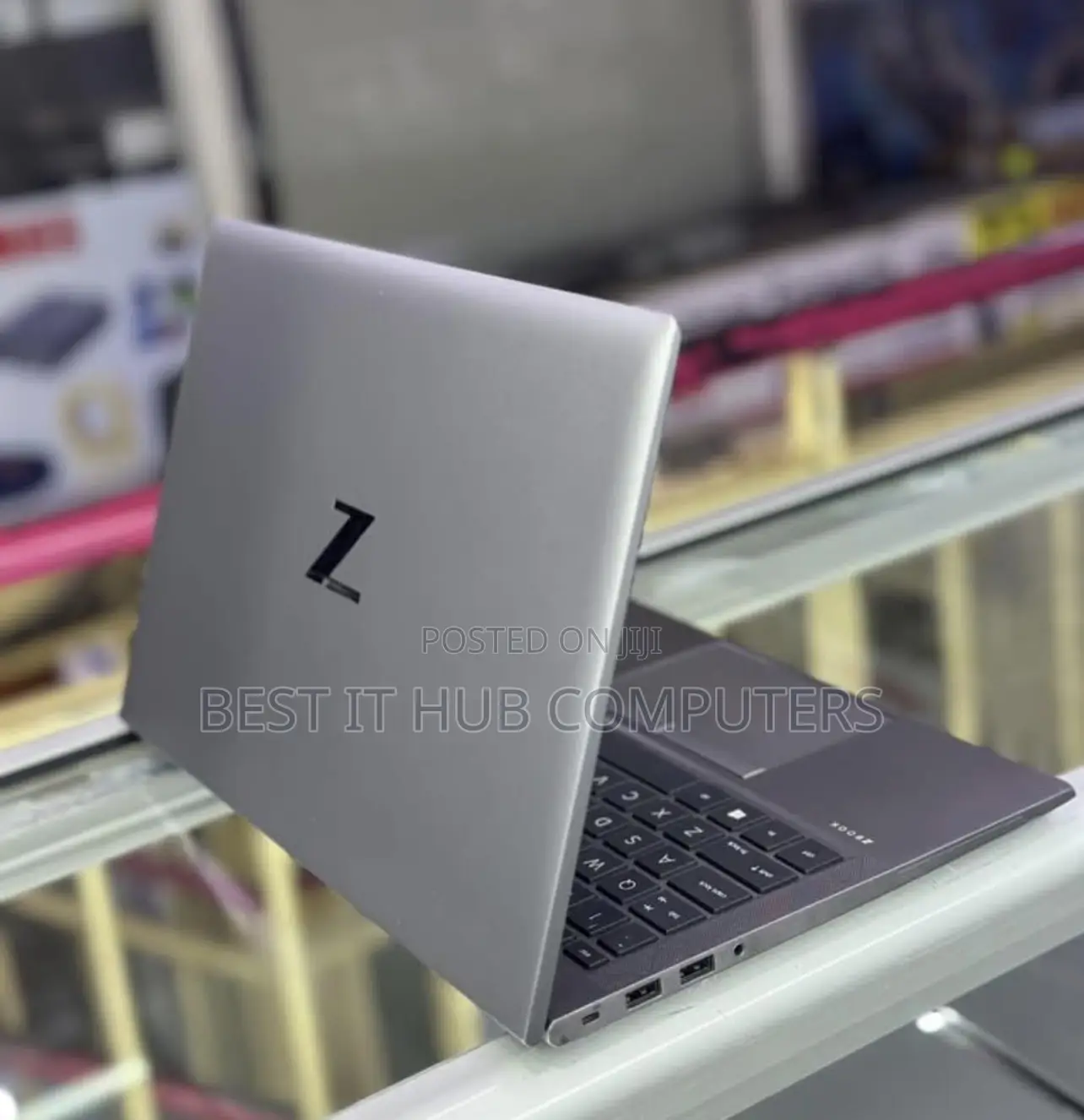 Laptop HP ZBook Firefly G8 32GB Intel Core i7 SSD 512GB