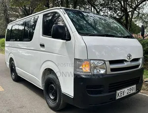 Toyota HiAce 2007 White