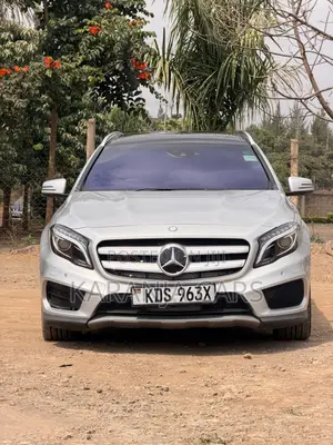 Mercedes-Benz GLA 250 2017 Silver