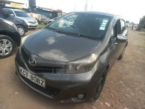 Toyota Vitz 2012 Gray