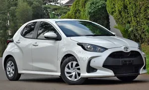 Toyota Yaris 2020 Pearl