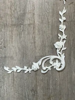 Wainscoting Corner Flower Pu