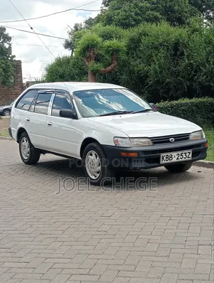 Toyota Corolla 2002 White