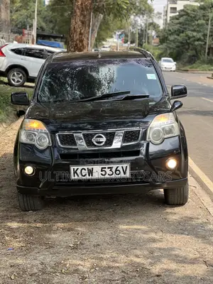 Nissan X-Trail 2.0 Petrol XE 2012 Black
