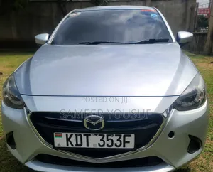 Mazda Demio 2018 Silver