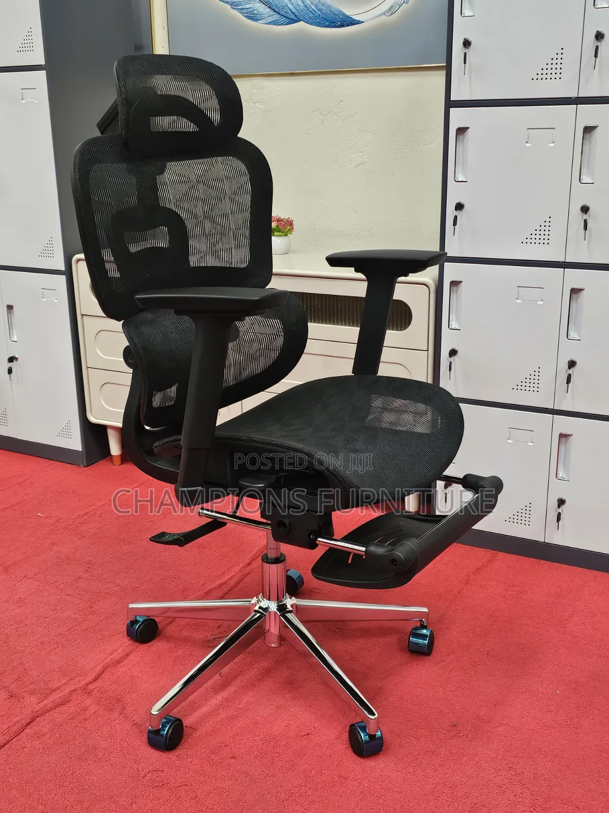 Orthopedic Office Chair With Legrest