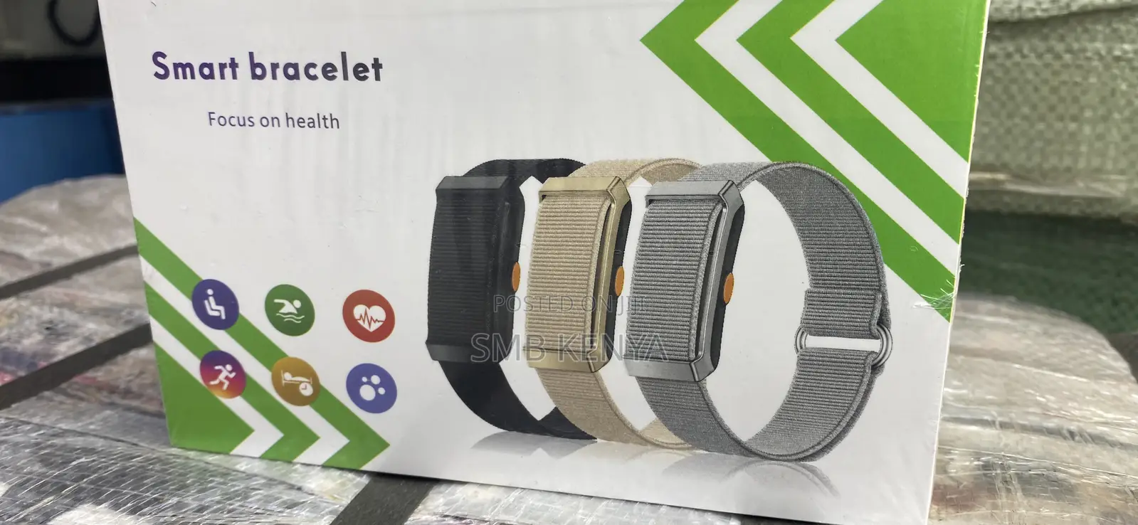 Smart Health Tracker Bracelet