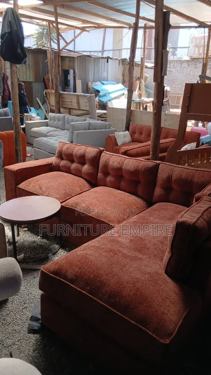 6 Seater L Sofa With Tufted Back