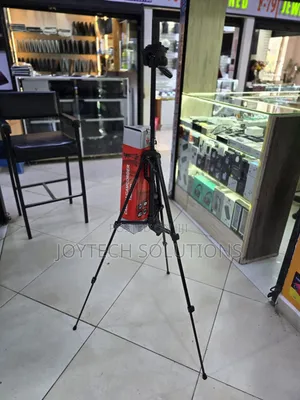 360° Rotating Camera Smartphone Tripod Stand – Stable and Portable