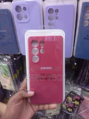 Samsung Galaxy S25 Ultra Maroon/Hot Pink Samsung Silicone Case