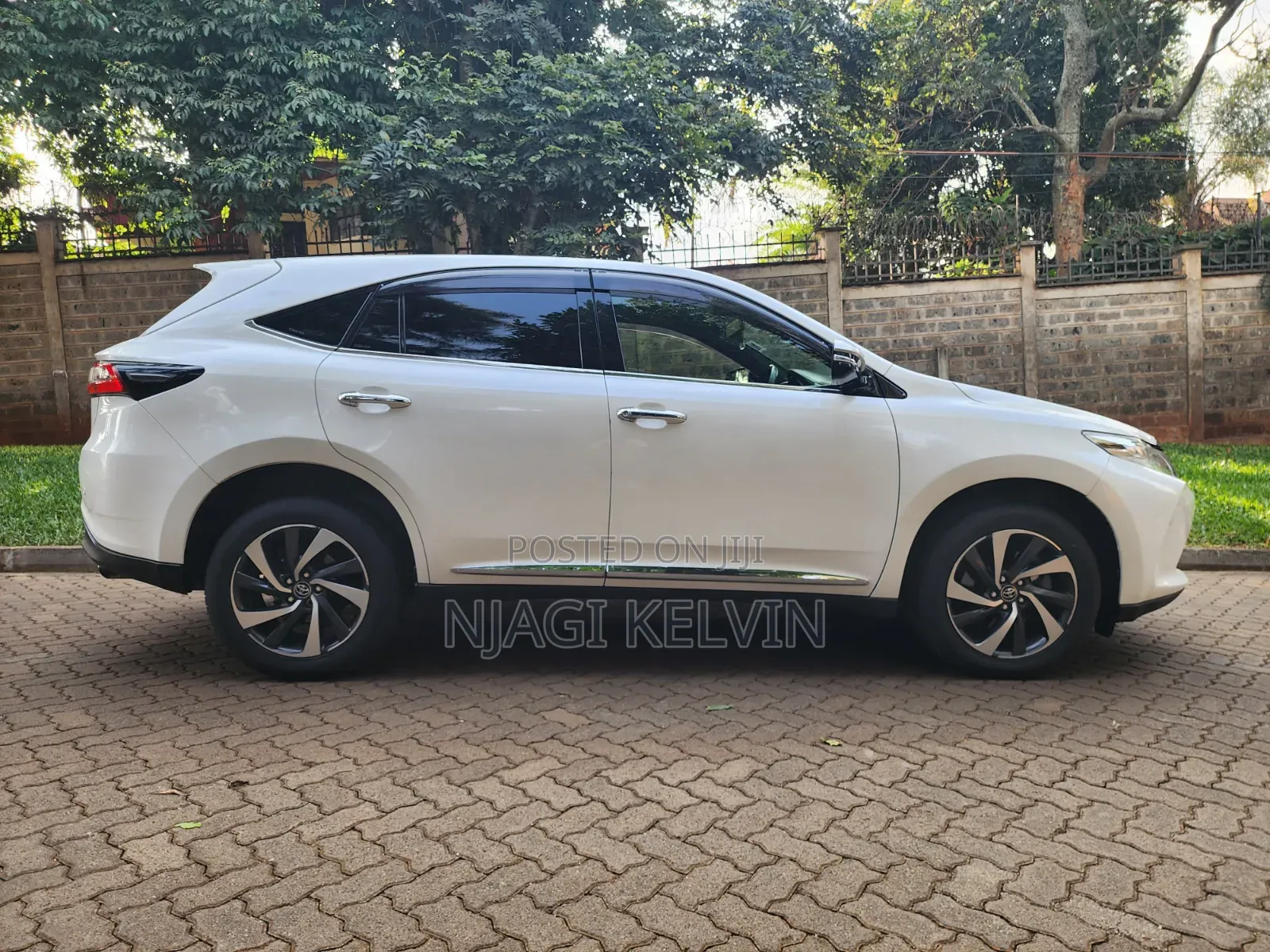 Toyota Harrier 2.0 4WD 2017 White