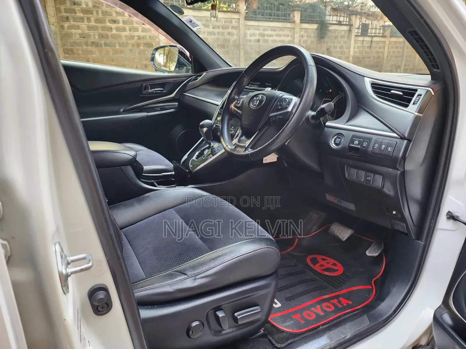 Toyota Harrier 2.0 4WD 2017 White