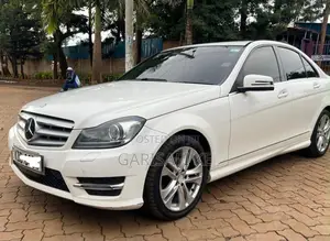 Mercedes-Benz C200 2014 White