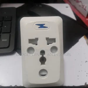 Universal Multi-Plug