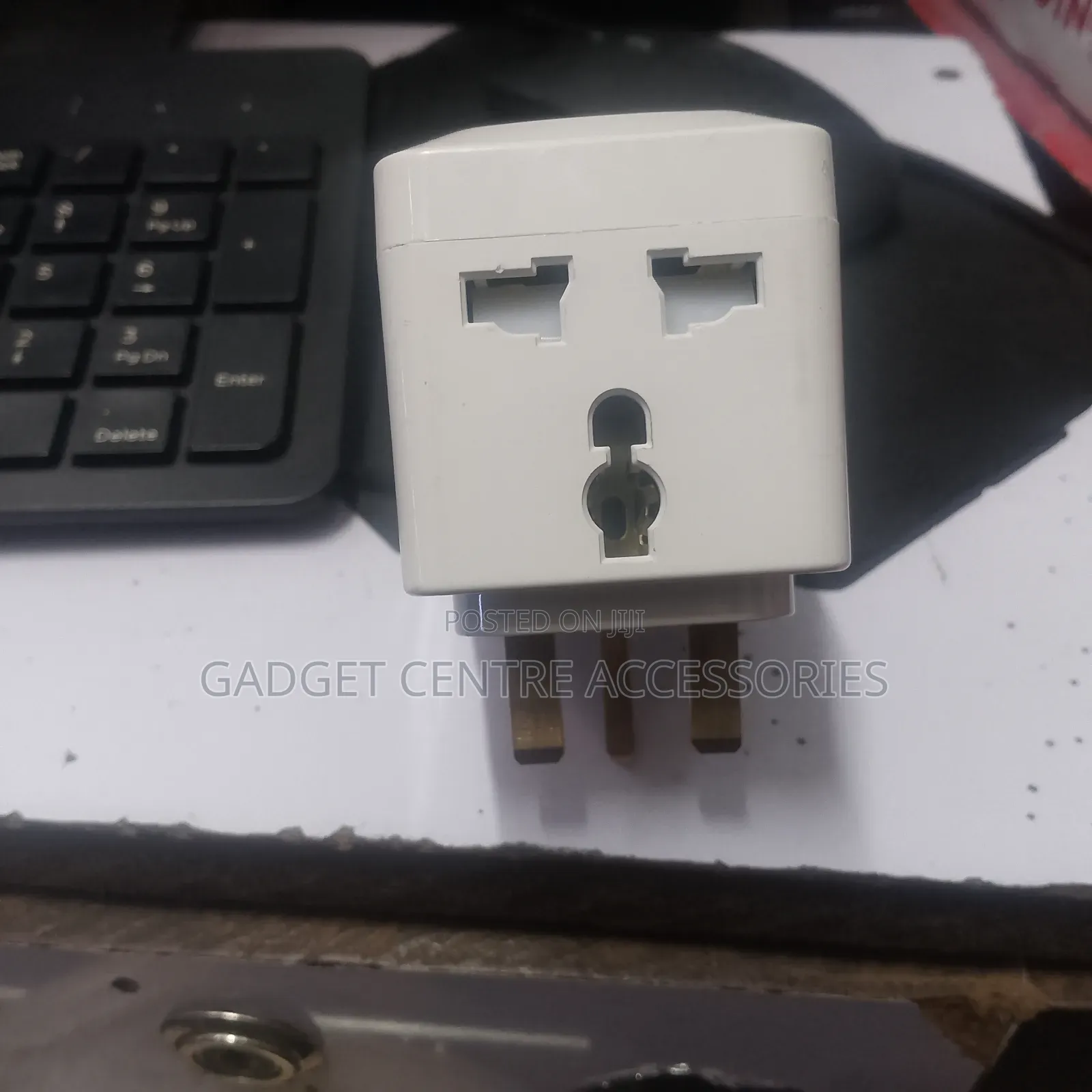 Universal Multi-Plug