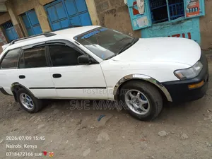 Toyota Corolla 2001 White