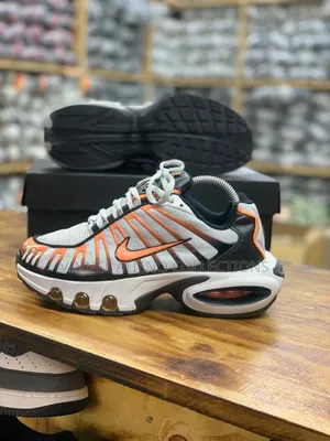 Nike Shox Portal