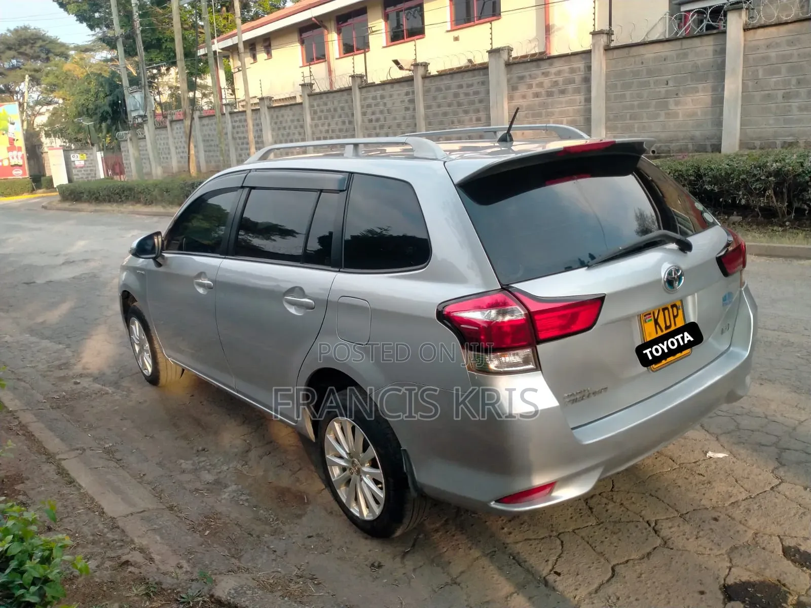 Toyota Corolla Fielder 2016 Silver