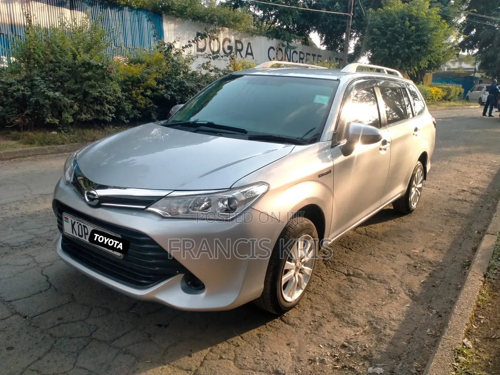 Toyota Corolla Fielder 2016 Silver